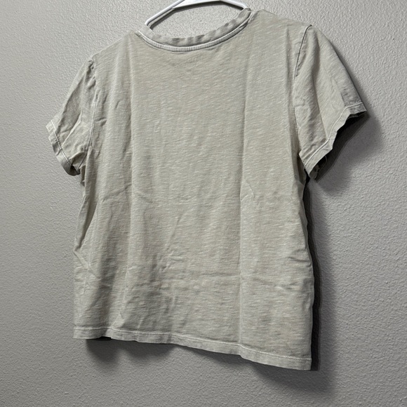 American Eagle Crop Tee with Dogs Graphic - Picture 8 of 11